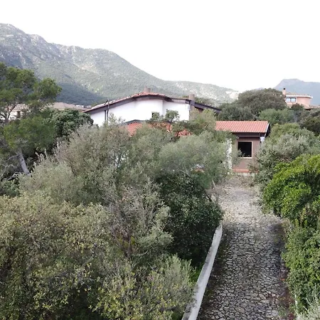 Immersa Nel Vicino Cagliari Mare Natura Relax B&B Poggio dei Pini